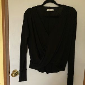 Abercrombie & Fitch Black Crop Top Sweater. Small